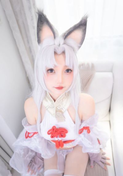 美艳贵妇玉腿夹爆臀部